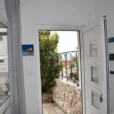 Apartment Vitamare 160 M From The