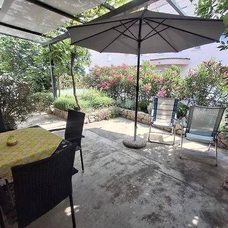 Vitamare 160 M From The Apartament Novi Vinodolski